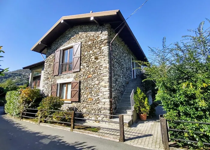 別荘 Al Lago-3 By Interhome